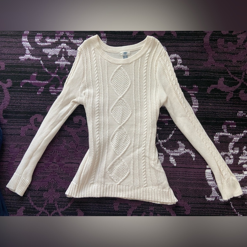 Women’s Old Navy White Sweater